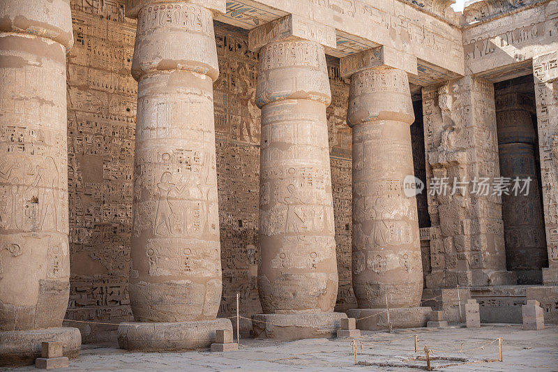 Medinet Habu神庙的柱子